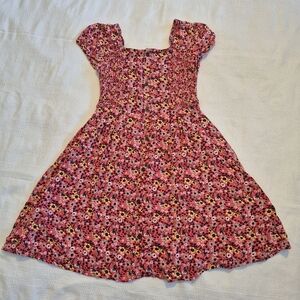 Mudd girls size 8 pink dress with floral print, cap sleeve, gathered sides VGUC
